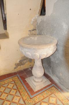 Kropilnik ni datiran